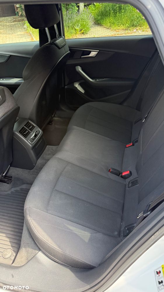 Audi A4 Avant - 13
