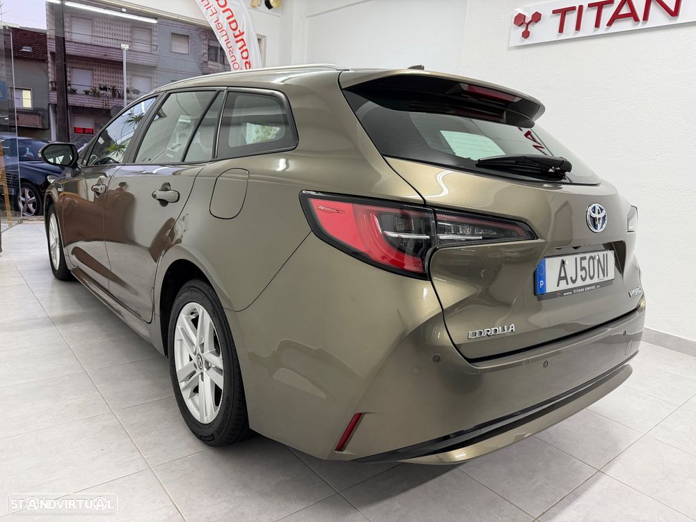 Toyota Corolla Touring Sports 1.8 Hybrid Comfort - 4