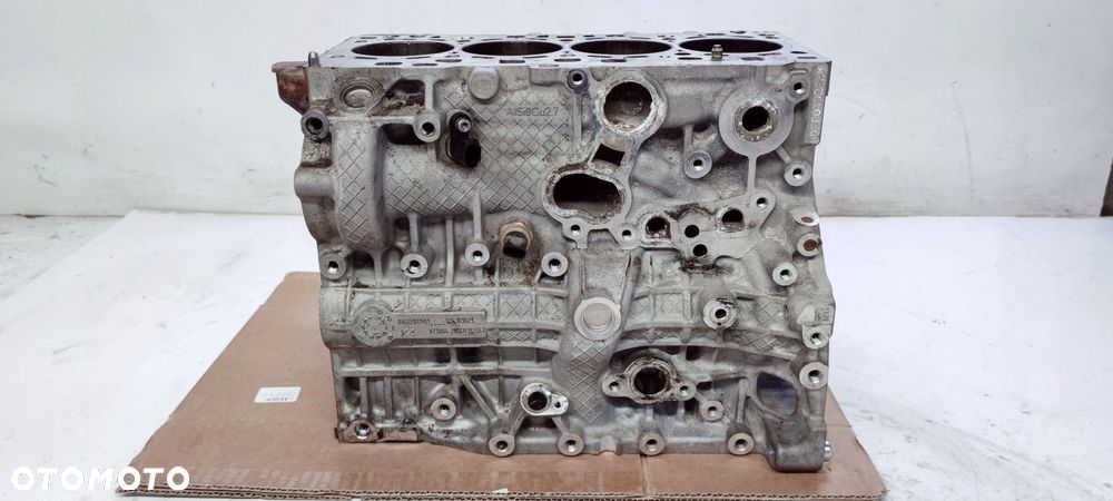 BLOK SILNIKA AUDI A6 C8 DFB 2.0 TDI 05L103023 - 2