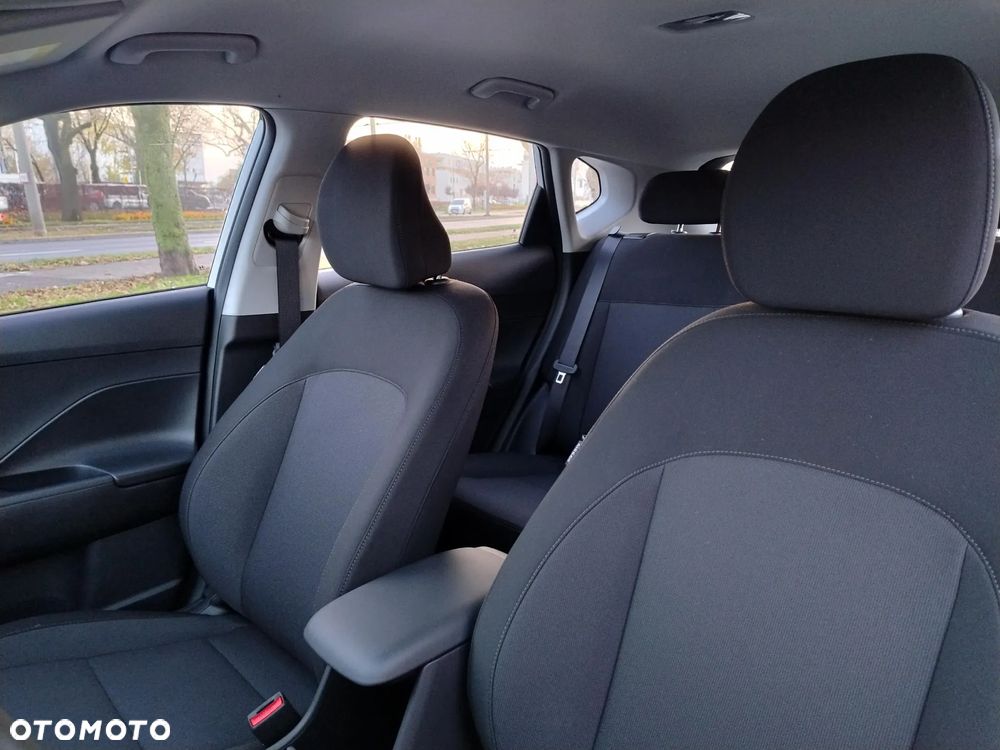 Hyundai Kona 1.6 GDI Hybrid Smart DCT - 11