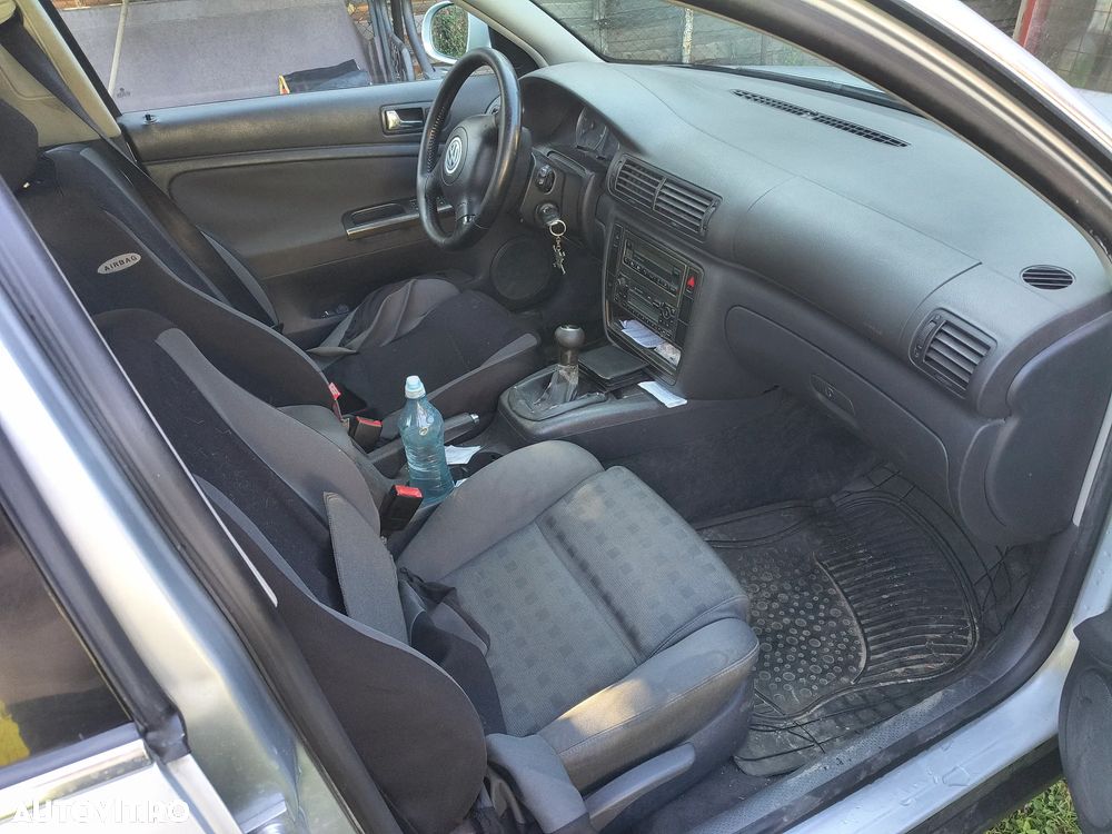 Volkswagen Passat 1.9TDI Comfortline - 9