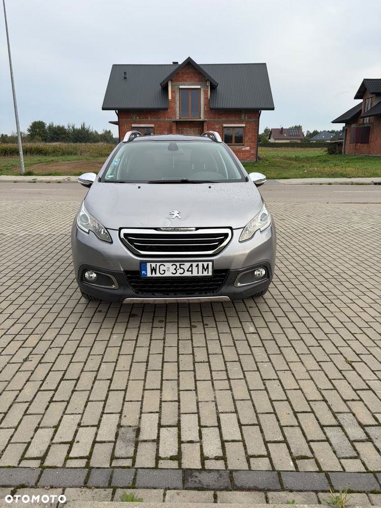Peugeot 2008 - 8