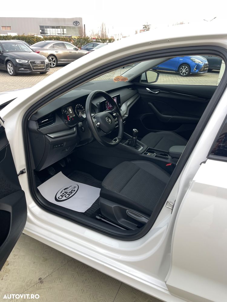 Skoda Octavia 2.0 TDI Ambition - 30