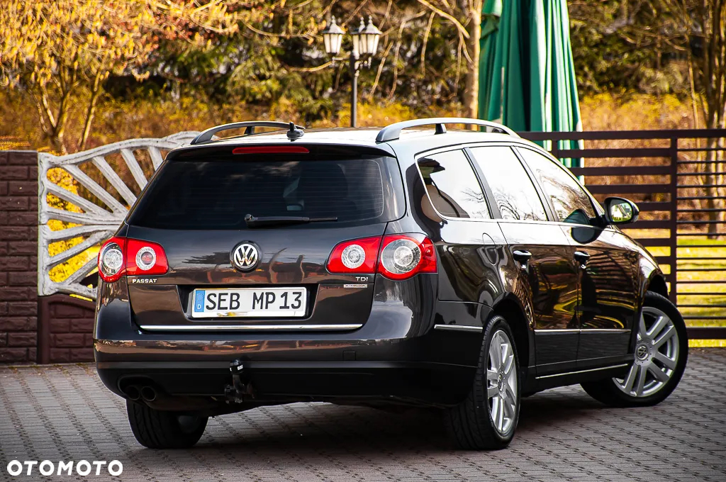 Volkswagen Passat 2.0 TDI Highline - 13