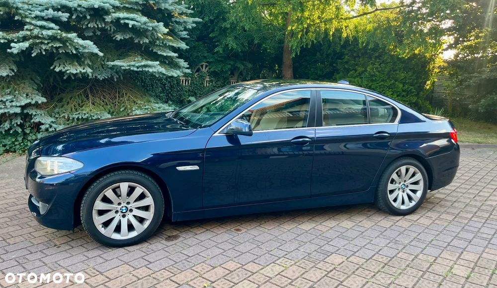 BMW Seria 5 528i Sport-Aut - 4