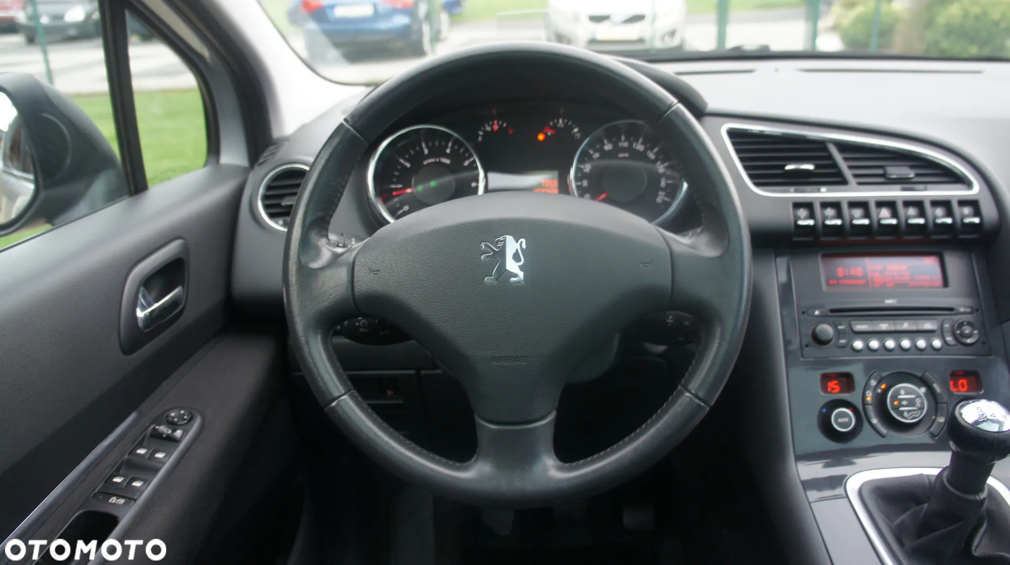 Peugeot 3008 120 VTi Premium - 25