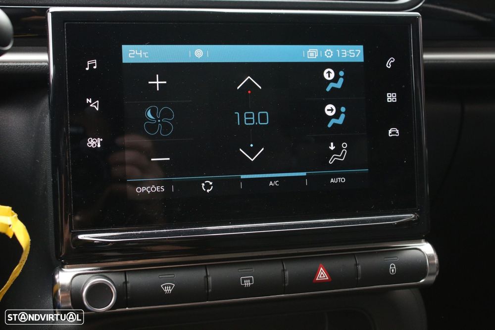 Citroën C3 1.2 PureTech Shine EAT6 - 31