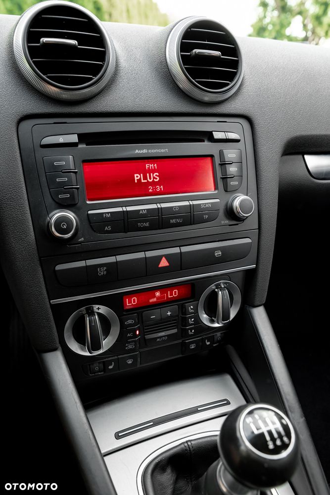 Audi A3 Sportback 2.0 TDI Attraction - 30