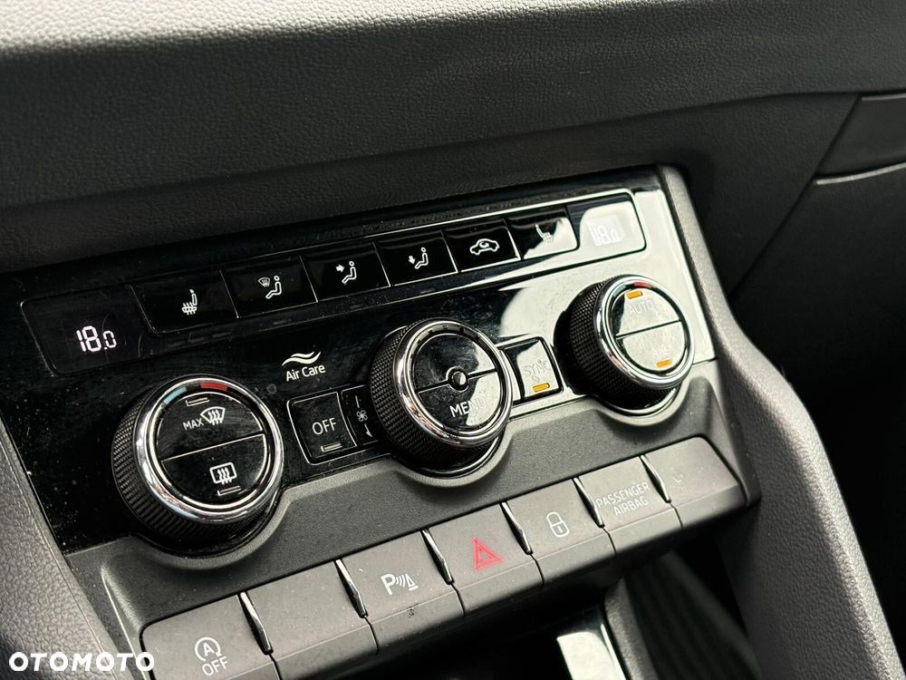 Skoda Karoq 2.0 TSI 4x4 Sportline DSG - 28