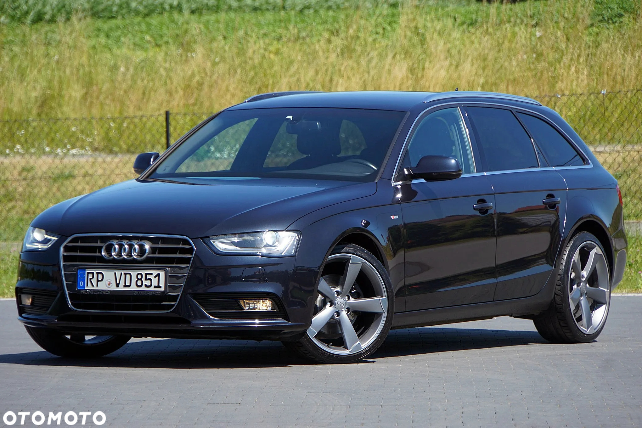 Audi A4 Avant 2.0 TDI ultra sport - 4