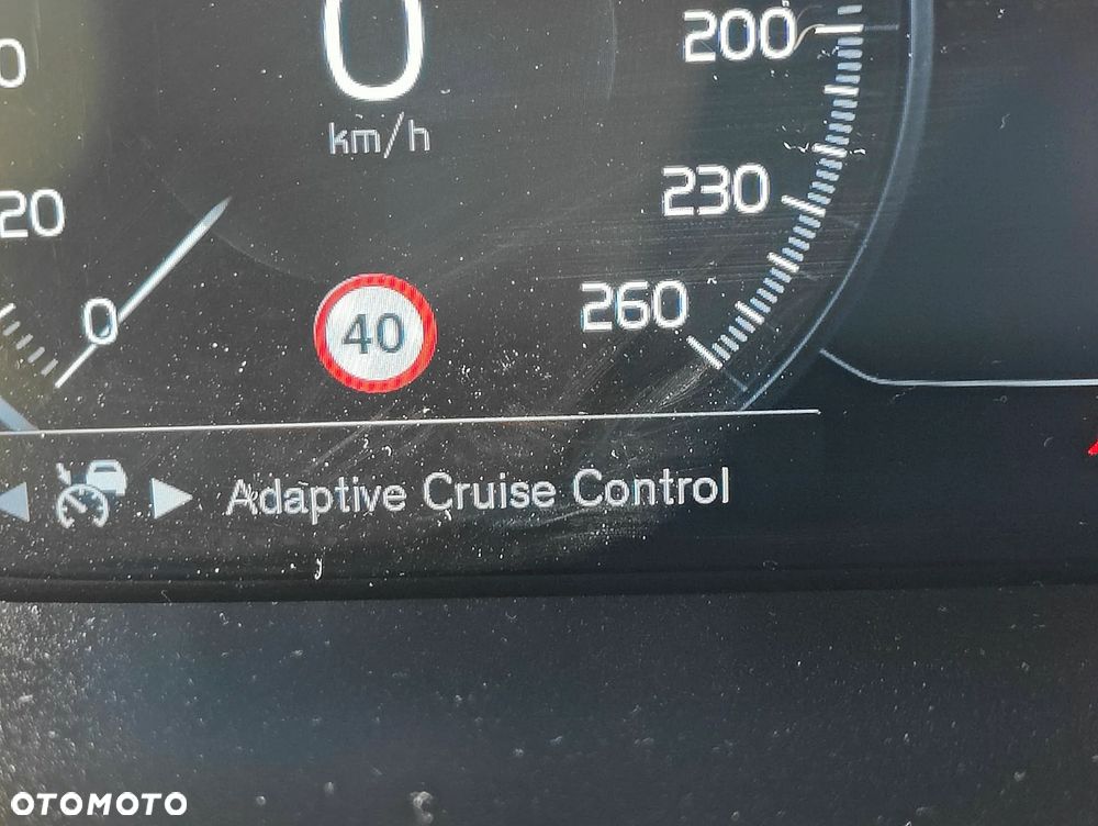 Volvo V90 Cross Country T6 AWD - 26