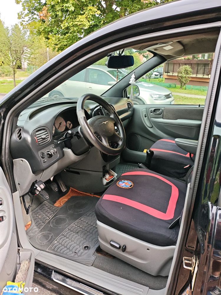 Chrysler Voyager 2.5 LX CRD - 8