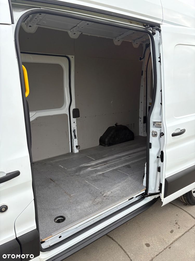 Ford Transit - 16