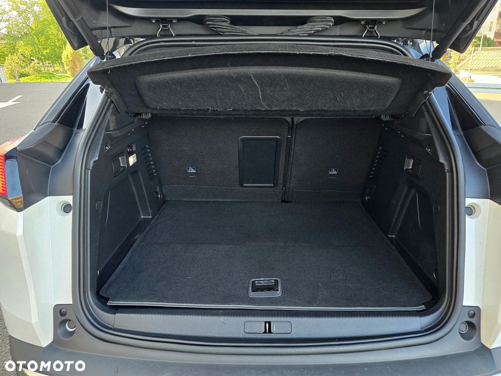 Peugeot 3008 1.6 PureTech HYbrid4 GT Line S&S EAT8 - 11