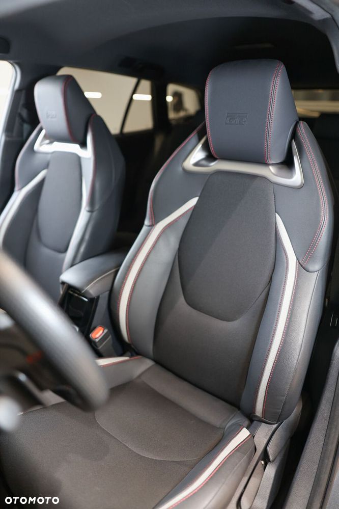 Toyota Corolla 2.0 Hybrid GR Sport Dynamic - 8