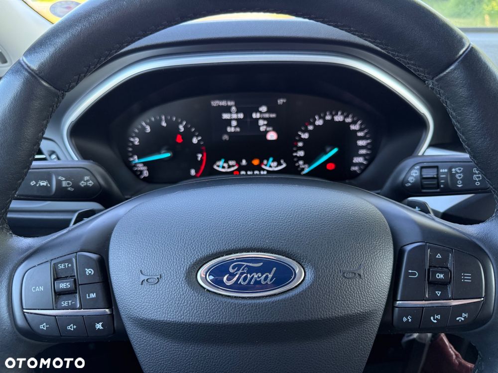 Ford Focus 1.0 EcoBoost Titanium - 32