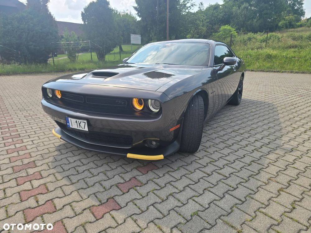 Dodge Challenger 5.7 R/T - 2