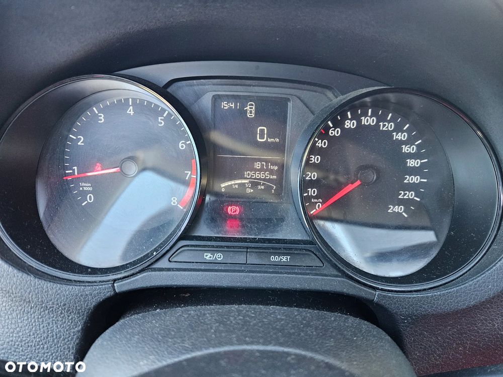 Volkswagen Polo - 11