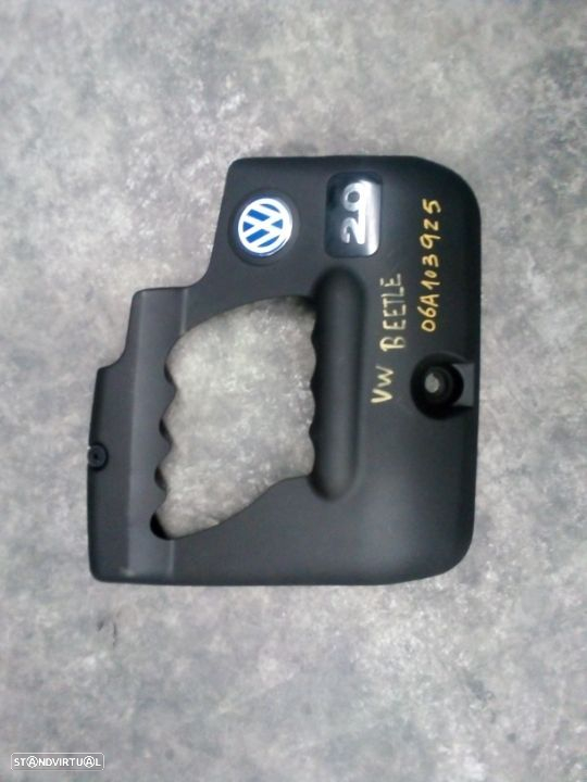 Tampa de motor VW Beetle REf: 06A103925 - 2