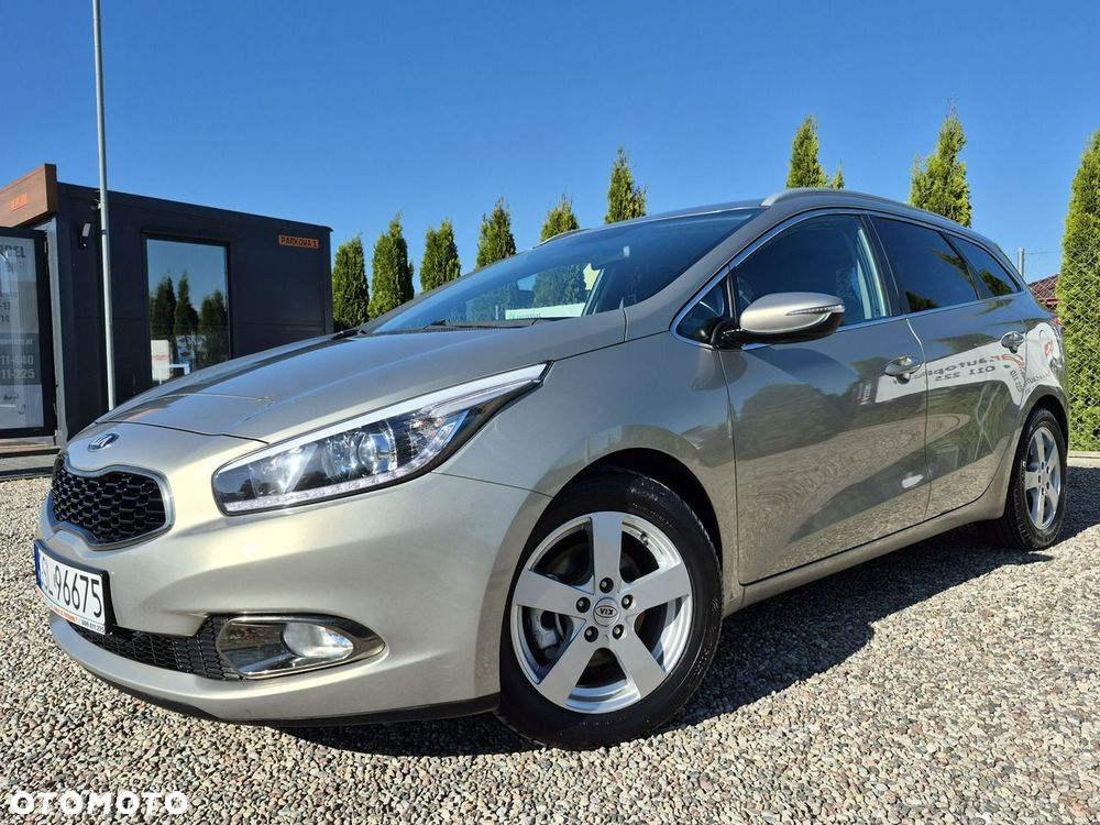 Kia Ceed - 23