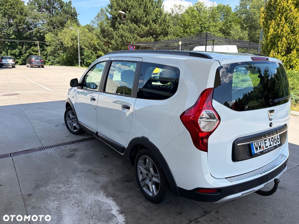 Dacia Lodgy 1.6 SCe Stepway S&S - 5