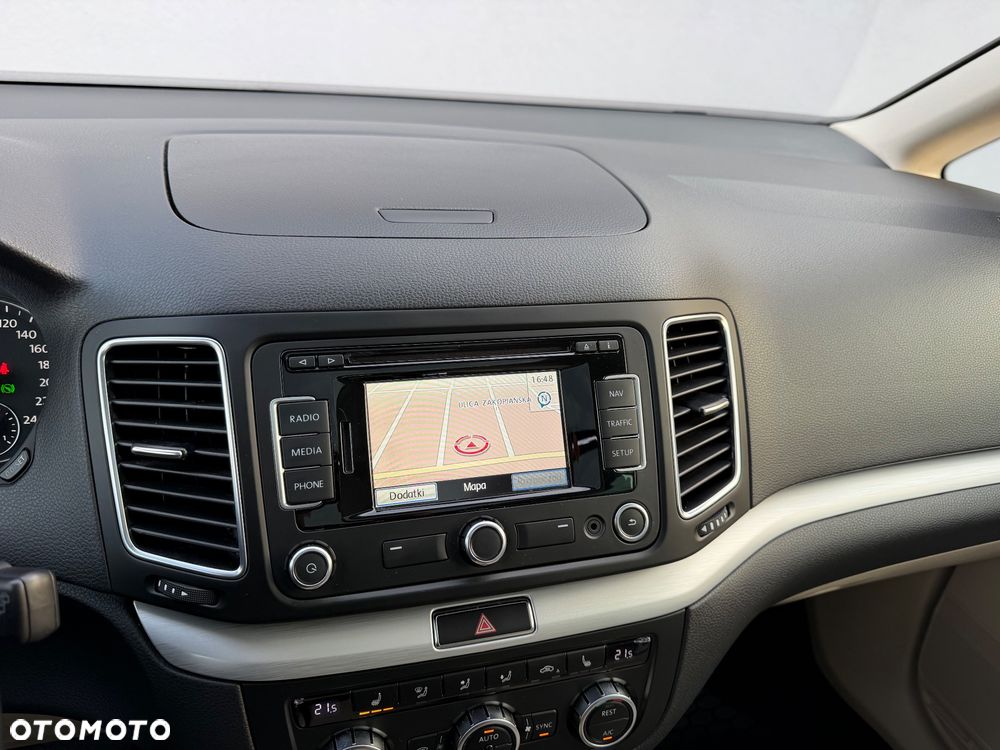 Volkswagen Sharan 2.0 TDI Highline DSG - 17