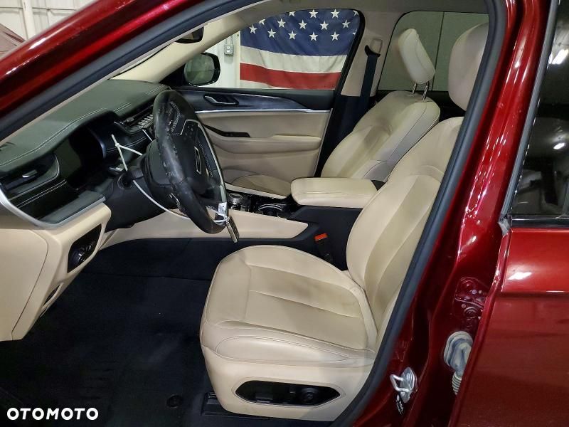 Jeep Grand Cherokee - 7