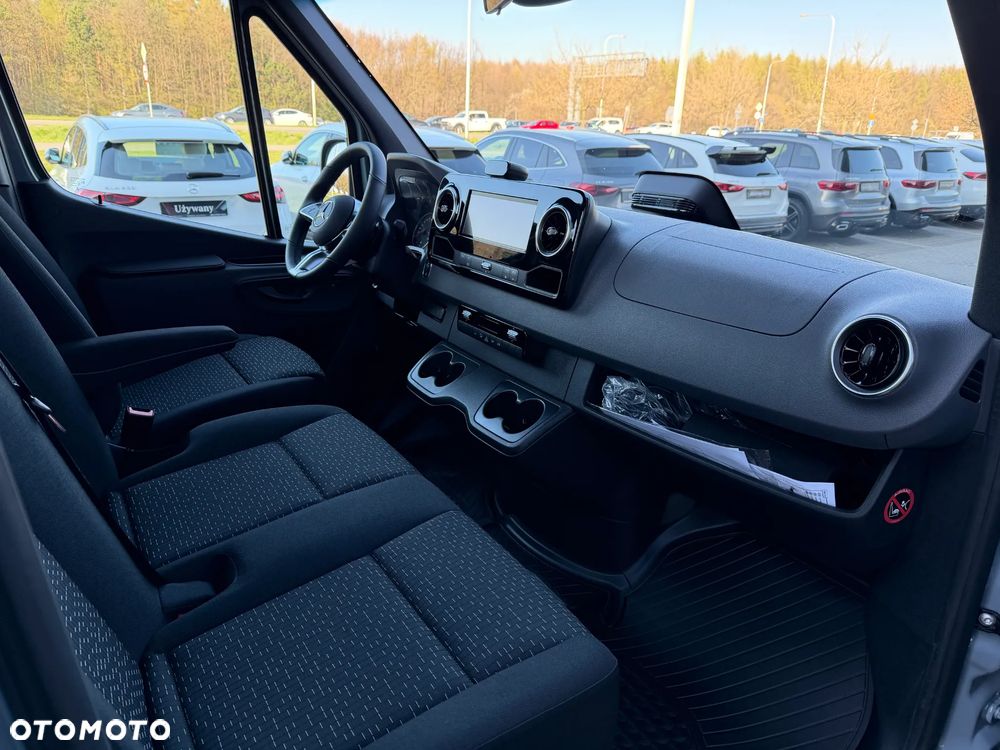 Mercedes-Benz Sprinter 319 CDI Podwozie 4325 mm - Autolaweta KEGGER - 24