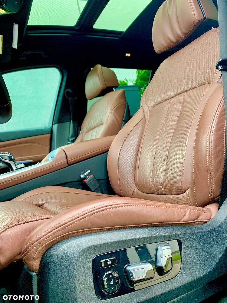BMW X7 M50i sport - 6