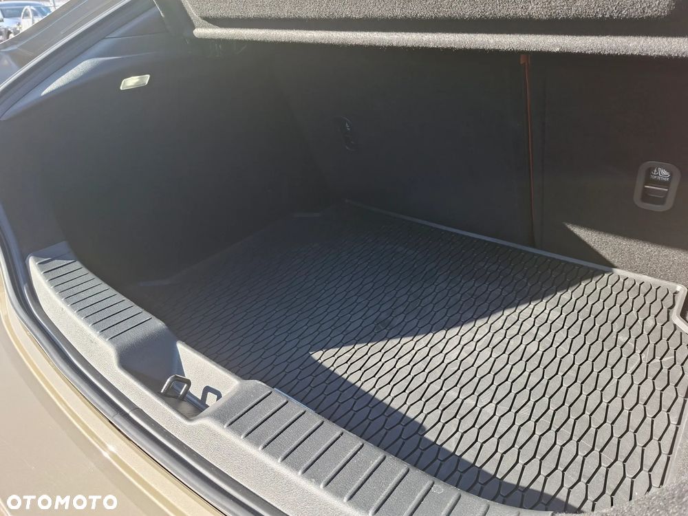 Mazda 3 3.3 D mHEV Homura AWD - 40