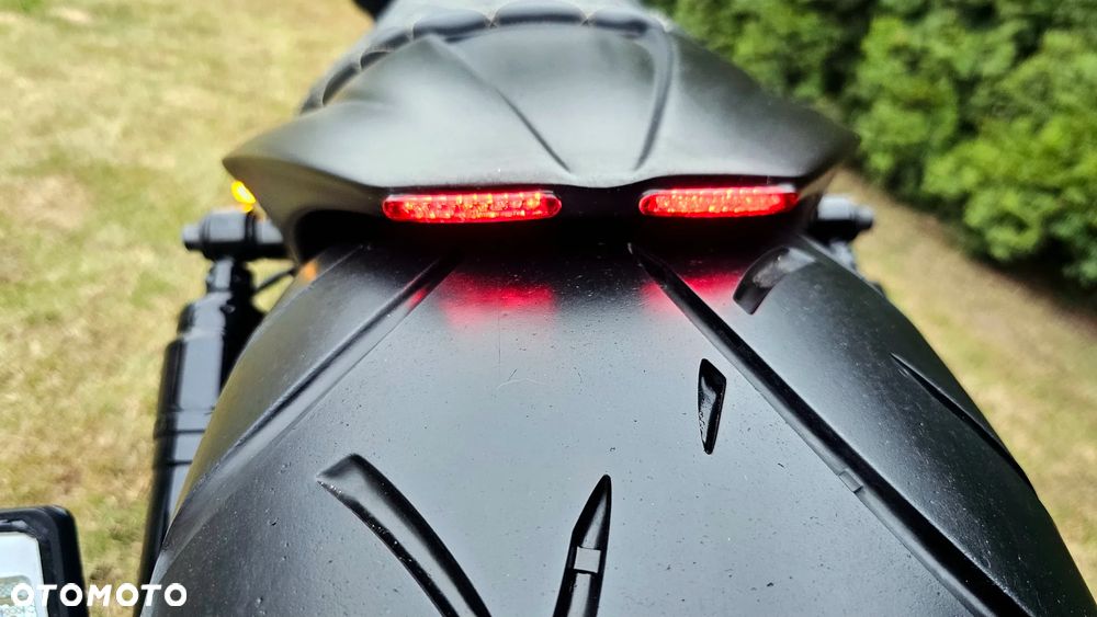 Harley-Davidson V-Rod Night Rod - 4