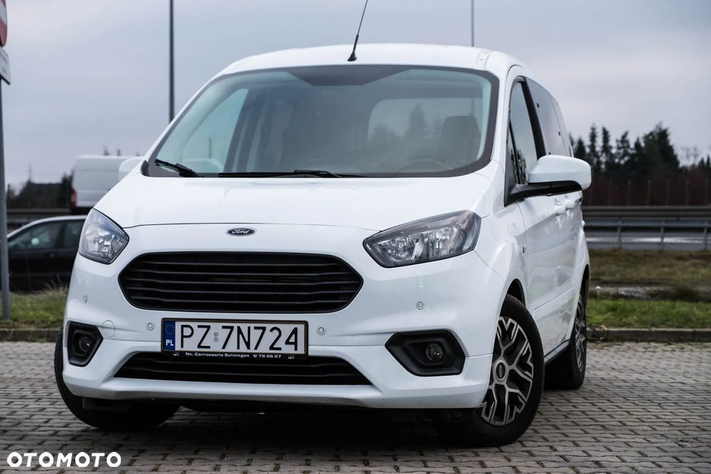 Ford Tourneo Courier 1.5 TDCi S&S Titanium - 13
