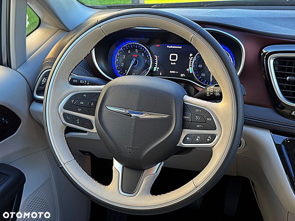 Chrysler Pacifica - 14