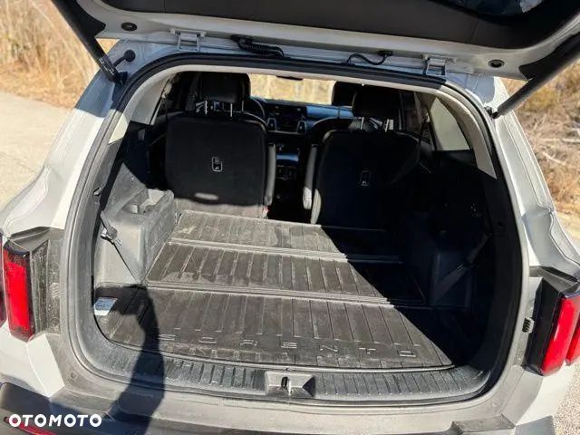 Kia Sorento 1.6 T-GDI HEV L 7os - 11