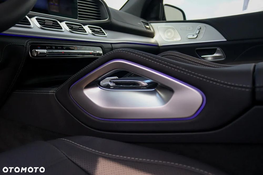 Mercedes-Benz GLE - 12
