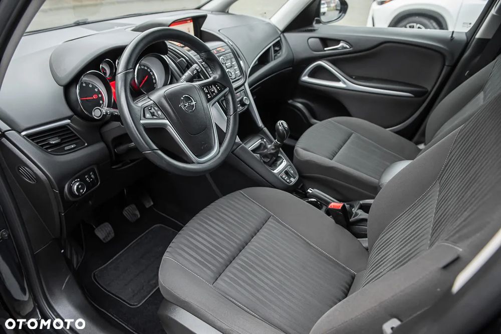 Opel Zafira - 15