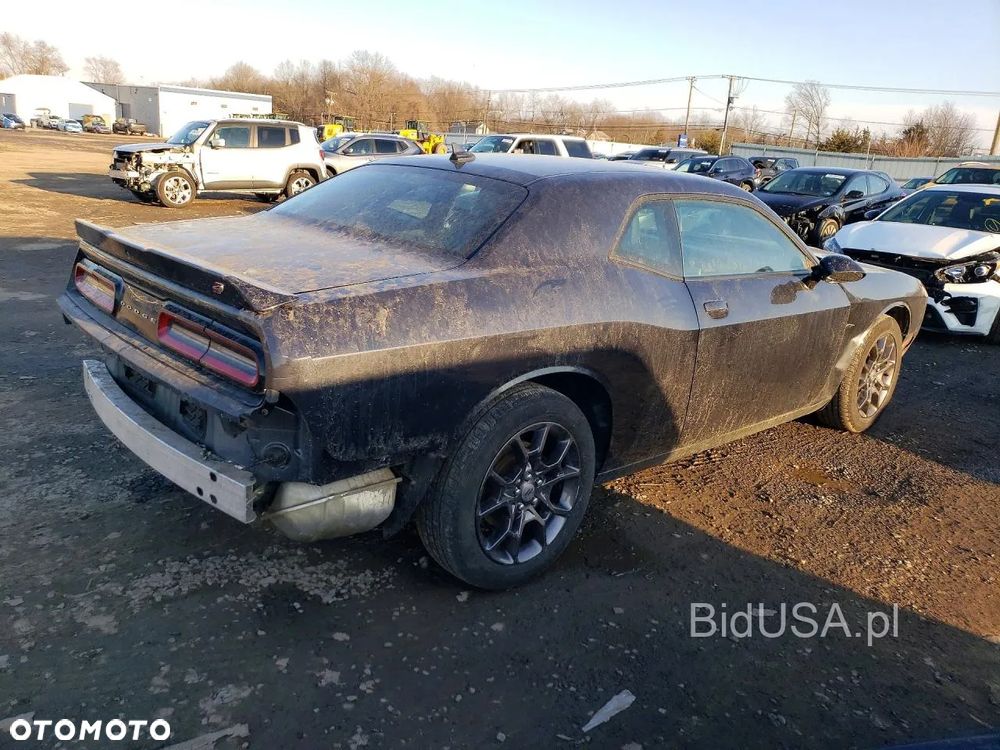 Dodge Challenger 3.6 GT AWD - 6