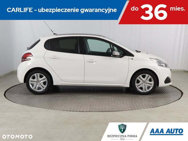 Peugeot 208 - 7