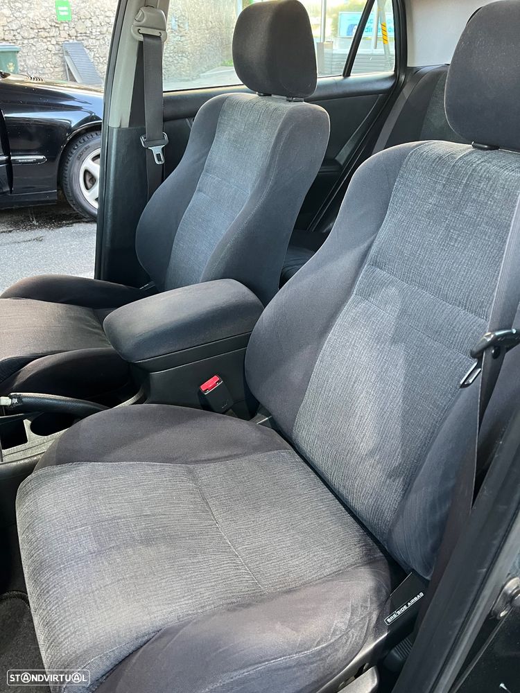 Toyota Corolla 1.4 VVT-i - 18