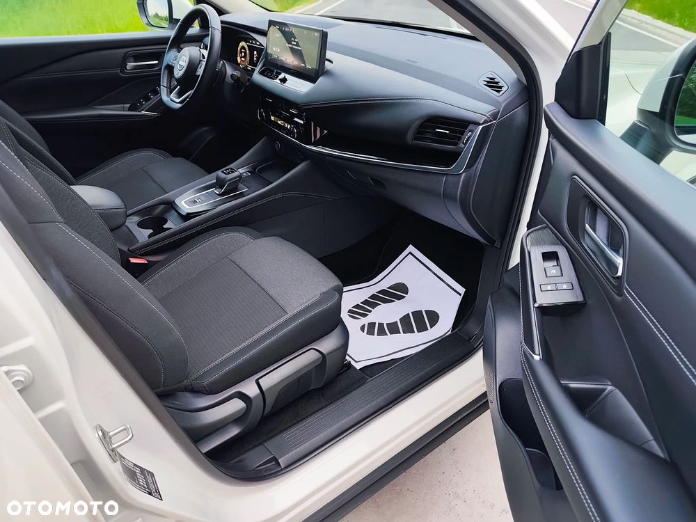 Nissan Qashqai 1.3 DIG-T MHEV N-Connecta Xtronic - 34