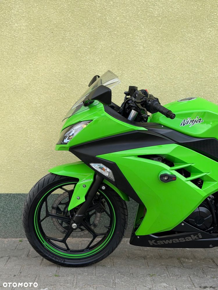 Kawasaki Ninja 300 ABS - 27