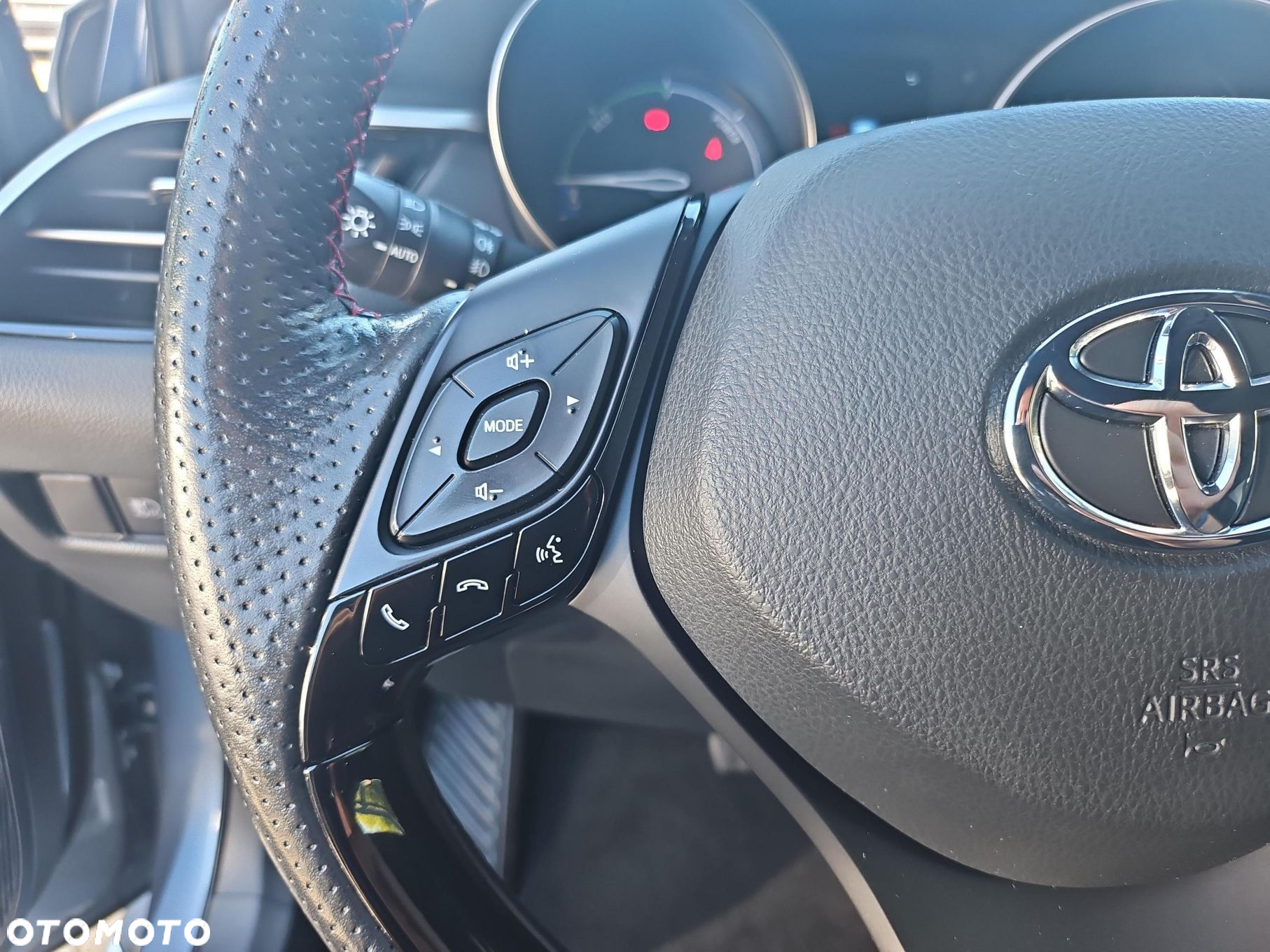 Toyota C-HR 1.8 Hybrid GPF GR Sport - 16