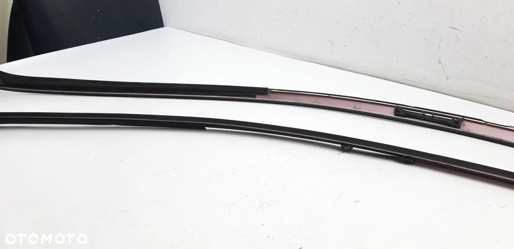 Listwy dachowe prawa lewa Mercedes W204 2.2 diesel 2012r coupe - 7