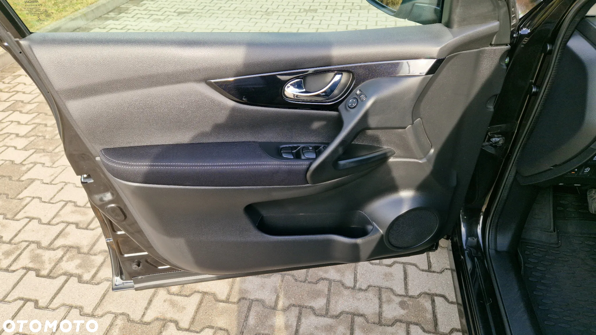 Nissan Qashqai 1.6 DCi N-Connecta - 14