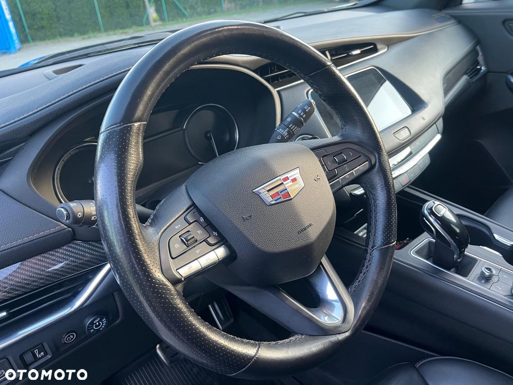 Cadillac XT4 - 14