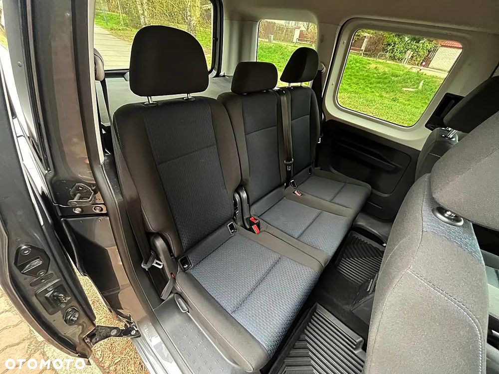 Volkswagen Caddy 2.0 TDI Highline - 24