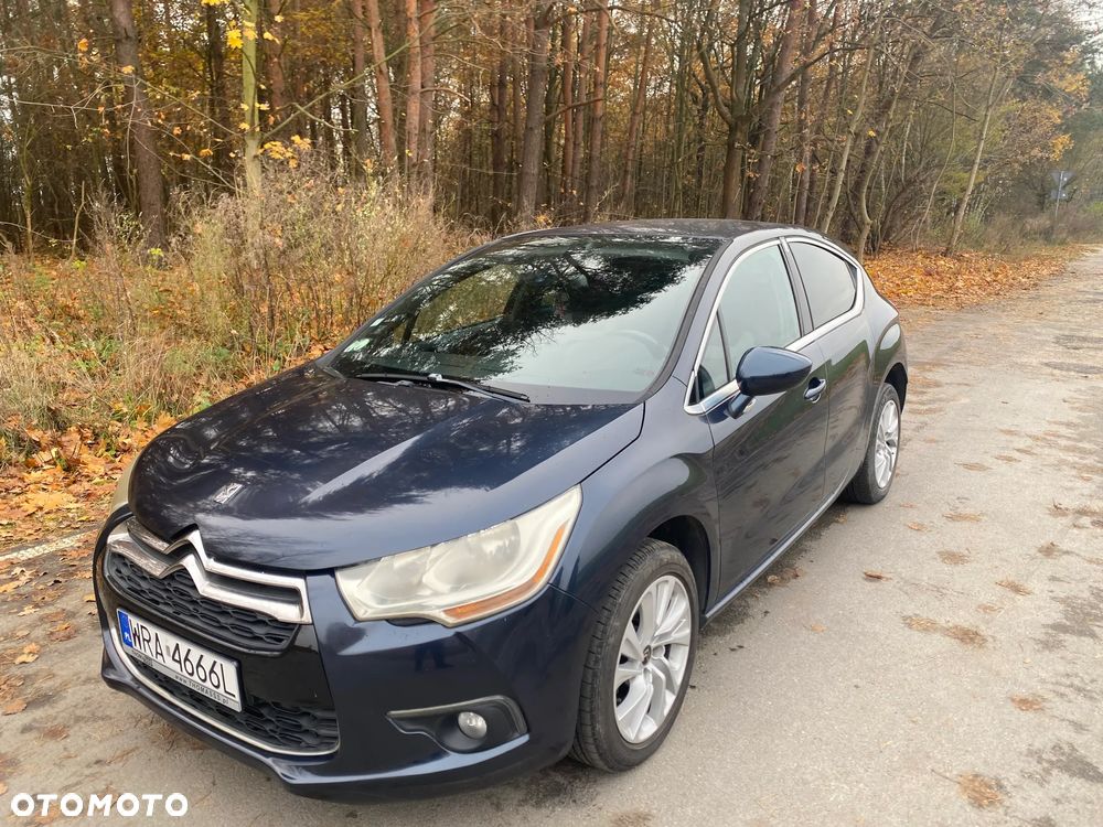 Citroën DS4 1.6 HDi SoChic - 4