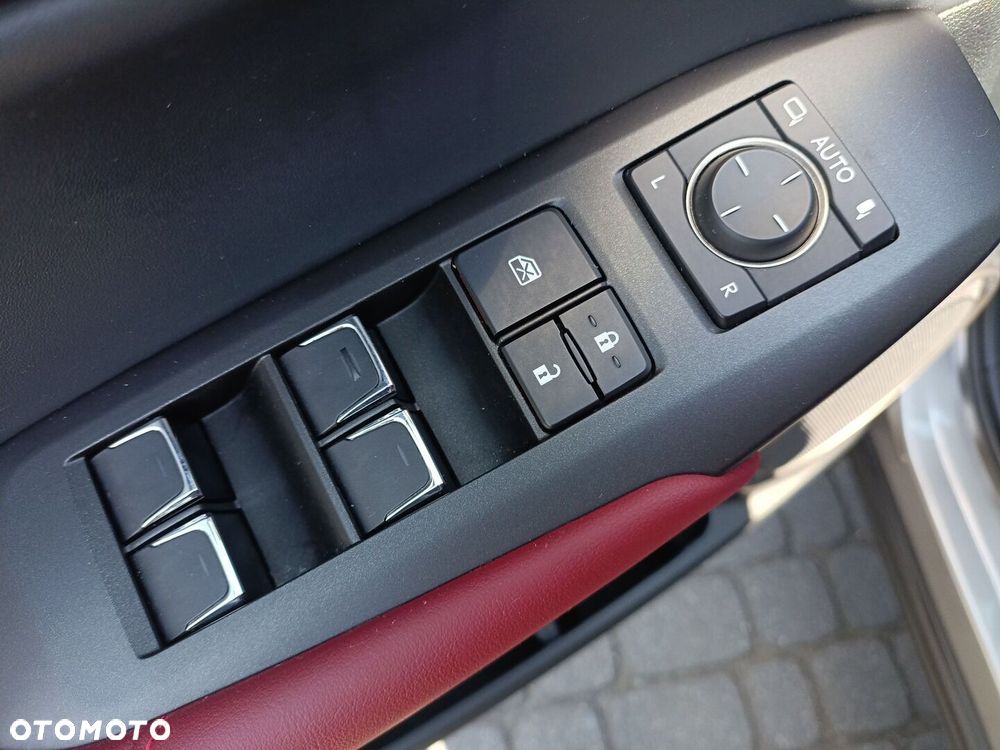Lexus NX 300h F Impression AWD - 17