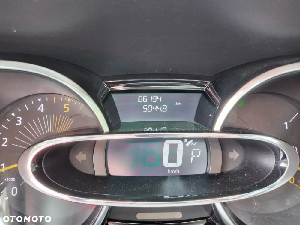 Renault Clio - 12