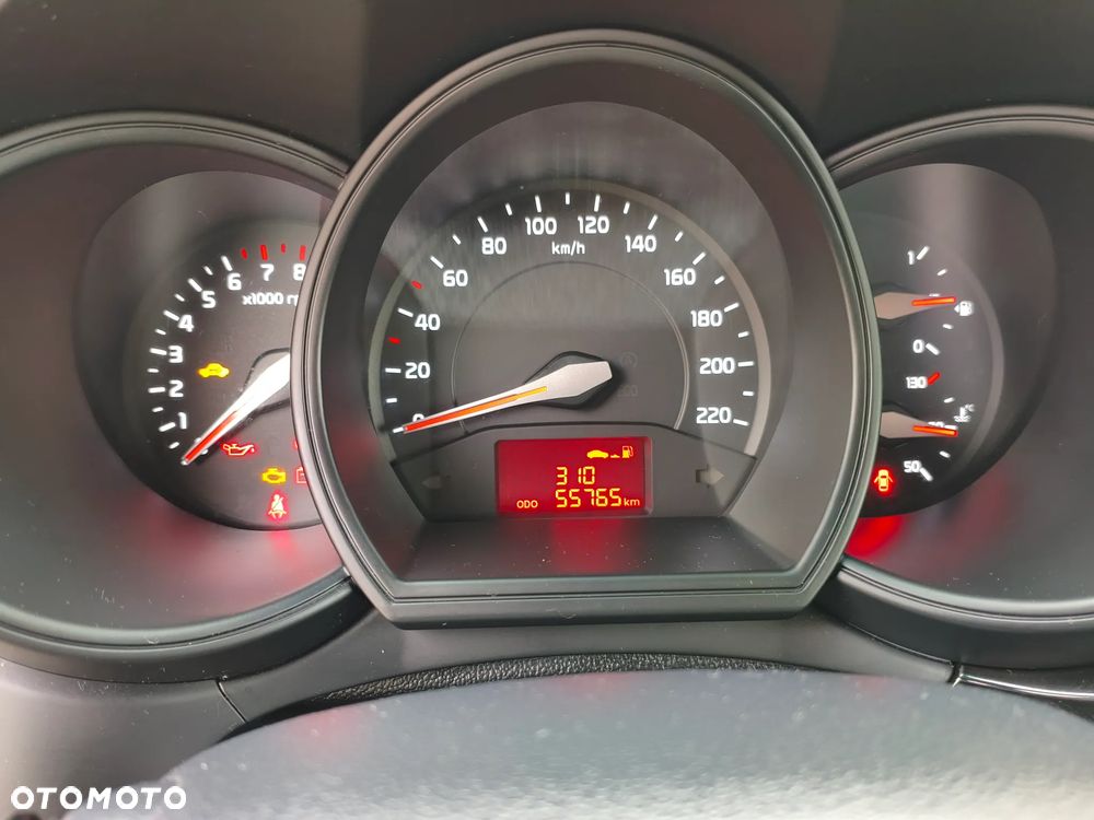 Kia Rio - 8